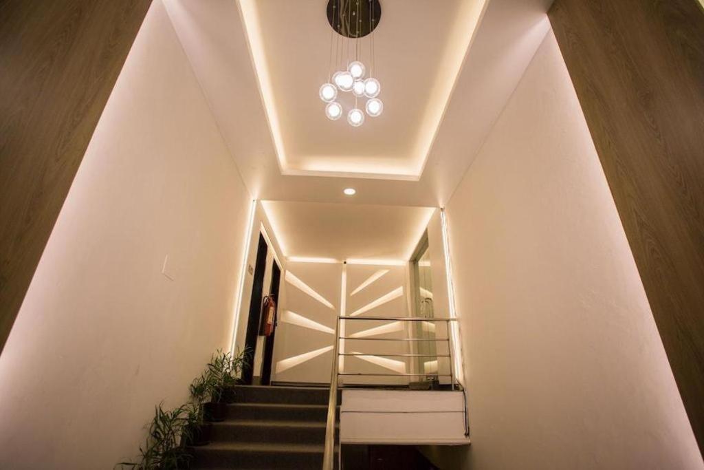 Tropical Daisy Hotel Dhaka Bagian luar foto