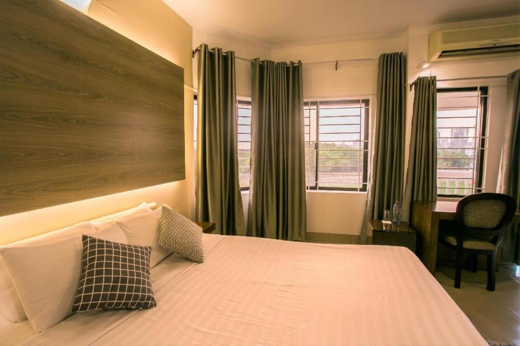 Tropical Daisy Hotel Dhaka Bagian luar foto