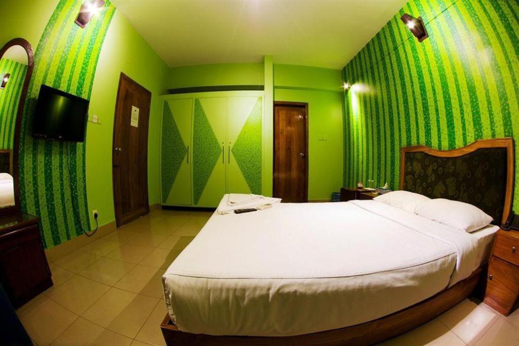 Tropical Daisy Hotel Dhaka Bagian luar foto