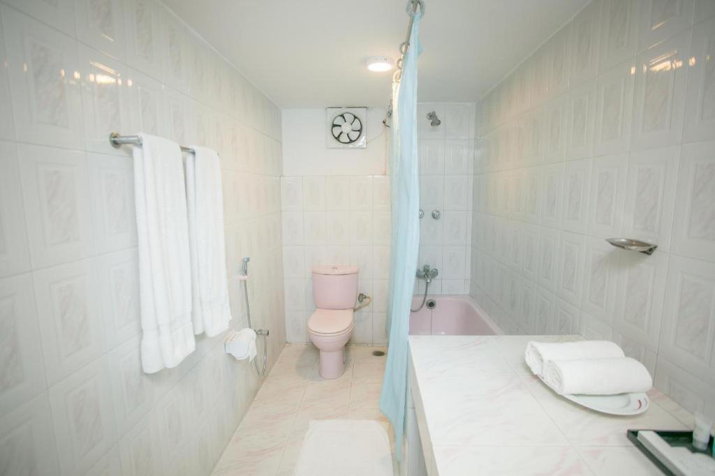 Tropical Daisy Hotel Dhaka Bagian luar foto