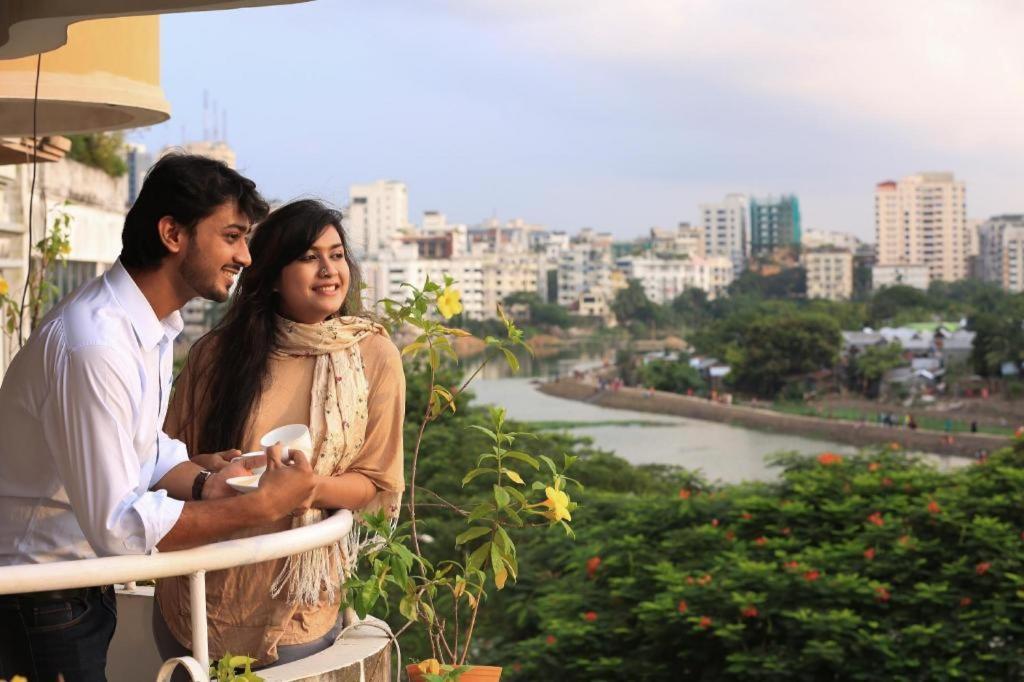 Tropical Daisy Hotel Dhaka Bagian luar foto