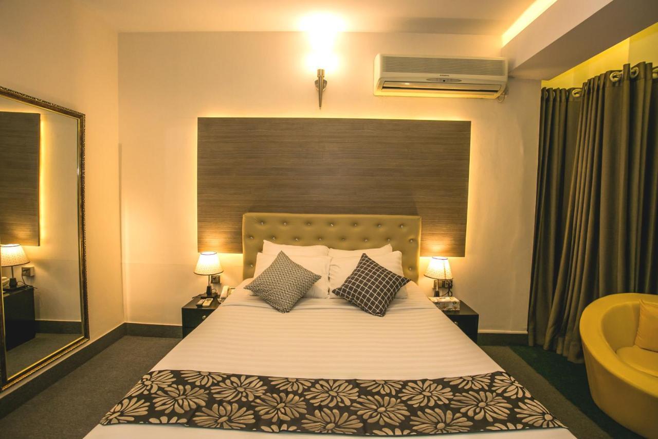 Tropical Daisy Hotel Dhaka Bagian luar foto